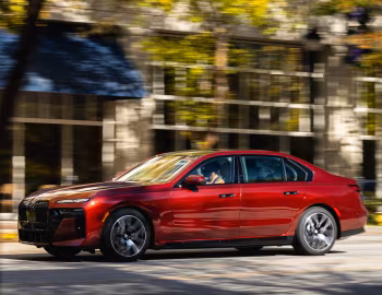 2024–pr. BMW i7 eDrive50 [North America] (G70) '2023–pr.