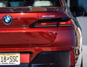 2024–pr. BMW i7 eDrive50 [North America] (G70) '2023–pr.