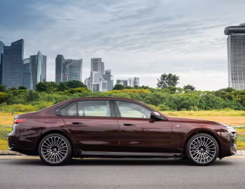 BMW i7 Singapore Icons (G70) '2025