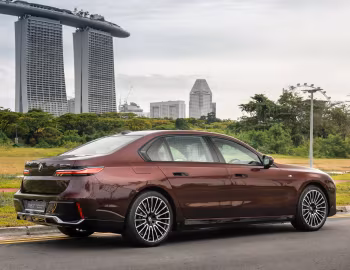 BMW i7 Singapore Icons (G70) '2025