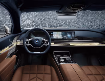 Panel frontal BMW i7 xDrive60 Excellence "The First Edition" [Japan] (G70) '2022