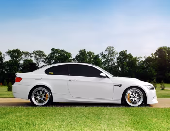 IND BMW M3 Coupe (E92) '2011