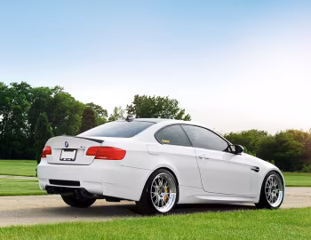 IND BMW M3 Coupe (E92) '2011