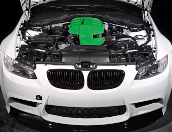 Bajo el capó IND BMW M3 Coupe "Green Hell" VT2-600 (E92) '2010