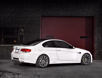 IND BMW M3 Coupe VT1-535 (E92) '2011