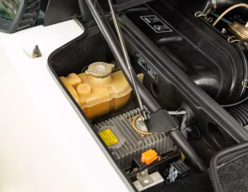 Sous la capuche BMW M1 "Exclusiv" by Walter Maurer (Е26) '1979