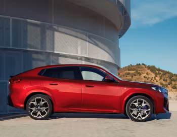 BMW iX2 xDrive30 M Sport [Worldwide] (U10) '2023–pr.