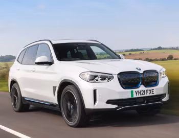 BMW iX3 "Premier Edition" [UK-spec] (G08) '2021