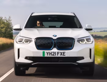 BMW iX3 "Premier Edition" [UK-spec] (G08) '2021