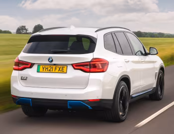 BMW iX3 "Premier Edition" [UK-spec] (G08) '2021