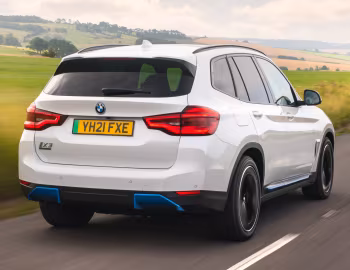 BMW iX3 "Premier Edition" [UK-spec] (G08) '2021