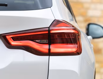 BMW iX3 "Premier Edition" [UK-spec] (G08) '2021