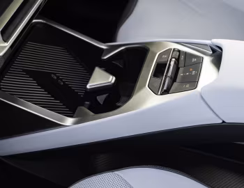 Interior BMW iX3 50 xDrive M Sport [UK-spec] (NA5) '2026