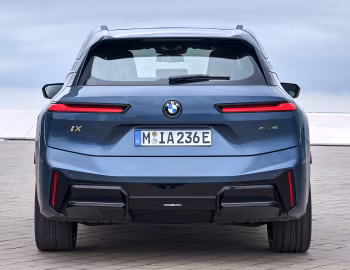 BMW iX xDrive45 M Sport [Worldwide] (i20) '2025–pr.