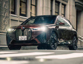 BMW iX xDrive50 Sport [Japan] (i20) '2021–25