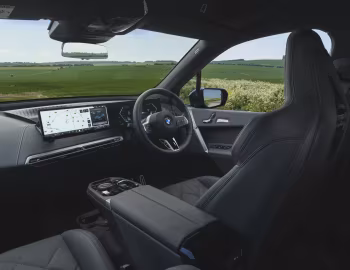 Interior BMW iX xDrive60 M Sport [UK-spec] (i20) '2025–pr.