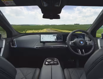Panel frontal BMW iX xDrive60 M Sport [UK-spec] (i20) '2025–pr.