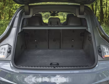 Ambos BMW iX xDrive60 M Sport [UK-spec] (i20) '2025–pr.