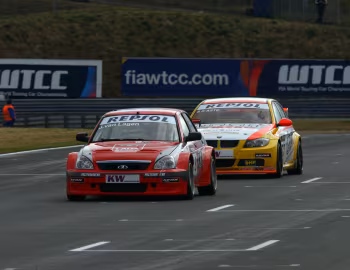 Lada Priora WTCC VK-S2000, BMW