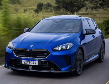 BMW M135 xDrive with M Performace Accessories [Latam] (F70) '2026