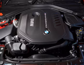 Bajo el capó BMW M140i 5-door [Australia] (F20) '2016–17