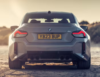 BMW M2 AT [UK-spec] (G87) '2023–24
