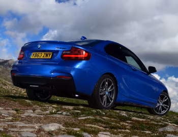 BMW M235i Coupé [UK-spec] (F22) '2014–16
