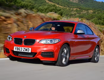 BMW M235i Coupé [UK-spec] (F22) '2014–16