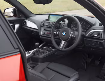 Інтэр'ер BMW M235i Coupé [South Africa] (F22) '2014–16