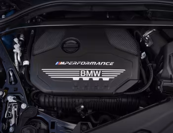 Bajo el capó BMW M235i xDrive Gran Coupé [Worldwide] (F44) '2020–24