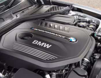 Bajo el capó BMW M240i Coupé [UK-spec] (F22) '2016–17