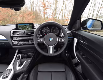 中控台 BMW M240i Coupé [UK-spec] (F22) '2016–17