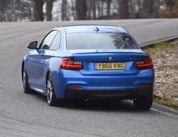 BMW M240i Coupé [UK-spec] (F22) '2016–17