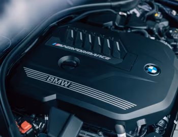 Bajo el capó BMW M240i xDrive Coupé [Japan] (G42) '2022–24