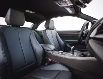 Interior 2017–18 BMW M2 Coupé [North America] (F87) '04.2016–17