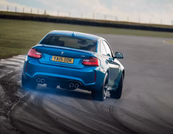 BMW M2 Coupé [UK-spec] (F87) '2016–17