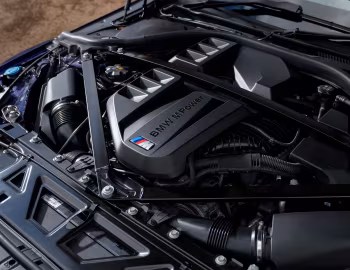 Sob o capô BMW M2 CS [UK-spec] (G87) '2025–pr.