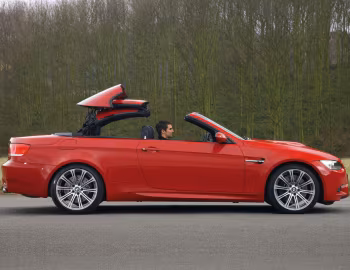BMW M3 Cabrio [UK-spec] (E93) '02.2008–10.2013