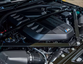 Bajo el capó BMW M3 Competition Touring M xDrive [Malaysia] (G81) '2026