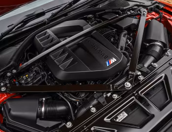 Bajo el capó BMW M3 Competition Touring M xDrive [South Africa] (G81) '2024–pr.