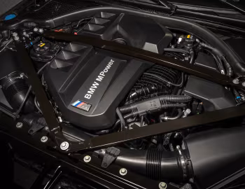 Bajo el capó BMW M3 Competition M xDrive [Worldwide] (G80) '2021–pr.
