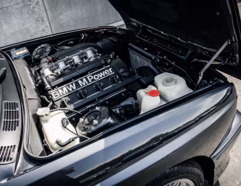 Under the hood BMW M3 Coupe [France] (E30) '03.1986–12.1990