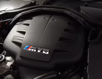 Bajo el capó BMW M3 Coupe [UK-spec] (E92) '2007–13