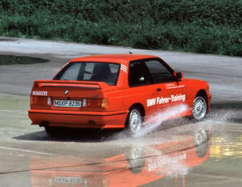 BMW M3 Coupe [Worldwide] (E30) '03.1986–12.1990