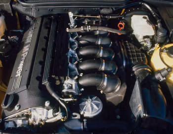 Bajo el capó BMW M3 3.0 Coupe [Worldwide] (E36) '03.1992–07.1995