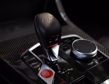 Інтэр'ер BMW M3 CS [North America] (G80) '2023–н.ч.