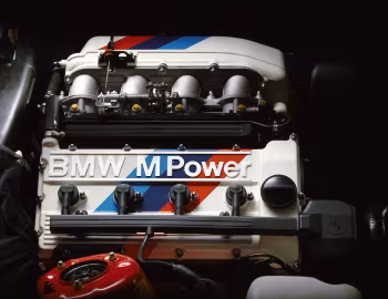 Bajo el capó BMW M3 Evolution II (E30) '03–06.1988