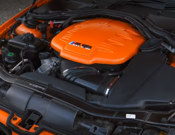 Пад капотам BMW M3 GTS [UK-spec] (E92) '05.2010–12.2011