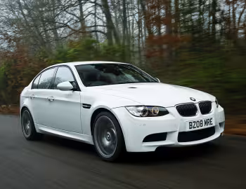 BMW M3 Sedan [UK-spec] (E90) '2007–08