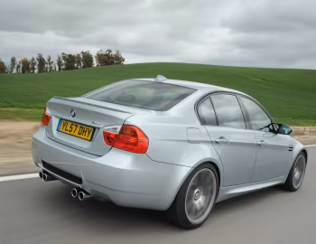BMW M3 Sedan [UK-spec] (E90) '2007–08